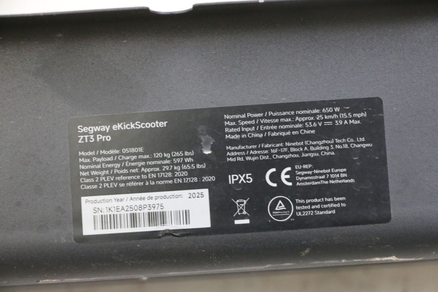 photo de BAC A BATTERIE SEGWAY NINEBOT ZT3 PRO 1 - Détail de la pièce
