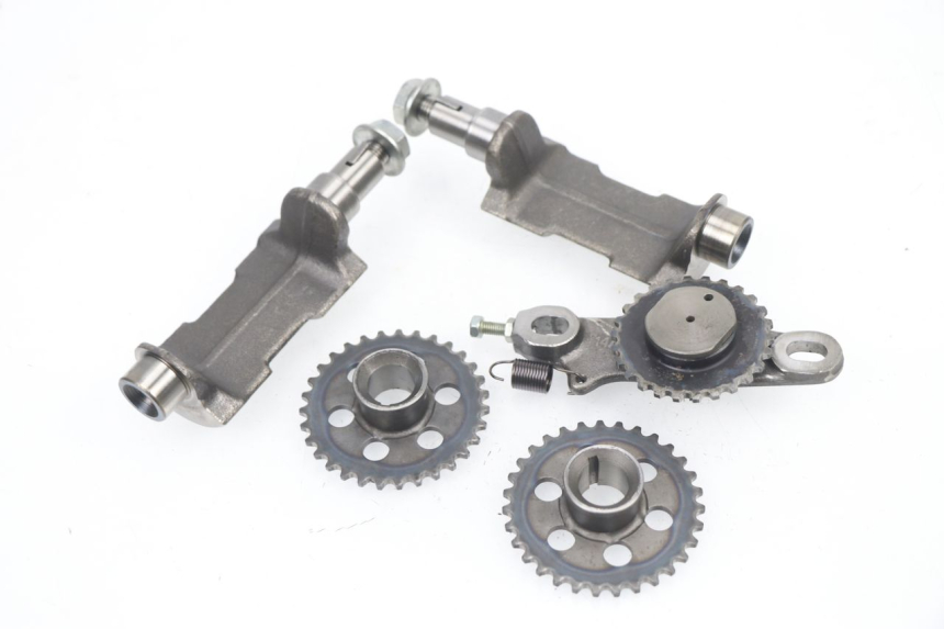 photo de BALANCIER MOTEUR SUZUKI DR DJEBEL 600 (1985 - 1990) - Détail de la pièce