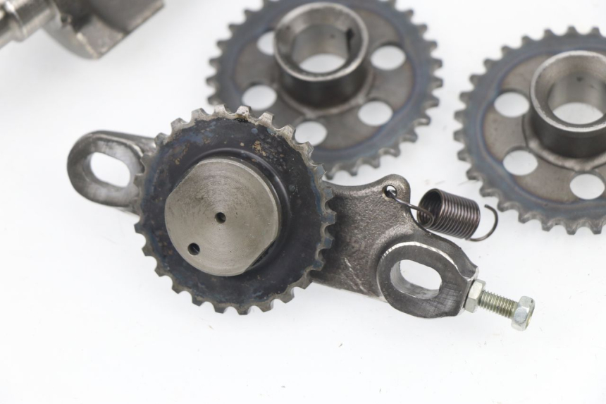 photo de BALANCIER MOTEUR SUZUKI DR DJEBEL 600 (1985 - 1990) - Gros plan technique