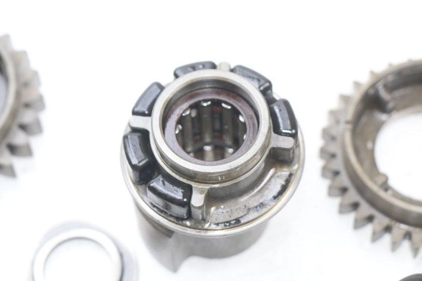 photo de BALANCIER MOTEUR YAMAHA FJR ABS 1300 (2006 - 2012) - Gros plan technique