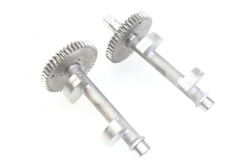 photo de BALANCIER MOTEUR HONDA FJS SILVERWING SILVER WING 400 (2009 - 2016) - Gros plan technique