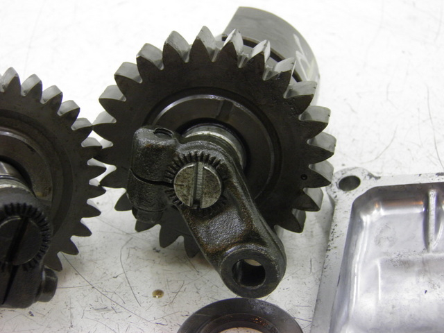 photo de BALANCIER MOTEUR YAMAHA FJR 1300 (2004 - 2005) - Détail de la pièce