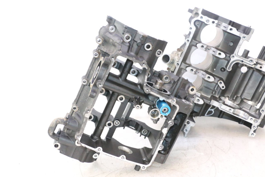 photo de BAS MOTEUR YAMAHA YZF R6 600 (2008 - 2009) - Détails caractéristiques