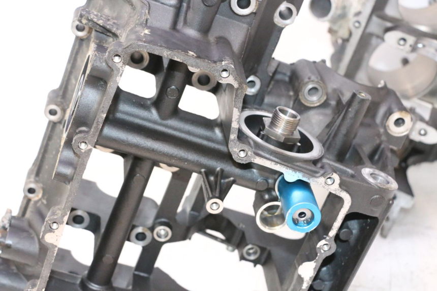 photo de BAS MOTEUR YAMAHA YZF R6 600 (2008 - 2009) - Zoom composants