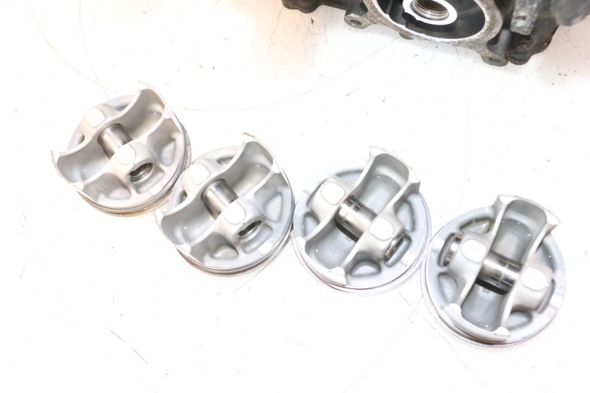 photo de BAS MOTEUR YAMAHA YZF R6 600 (2008 - 2009) - Zoom qualité