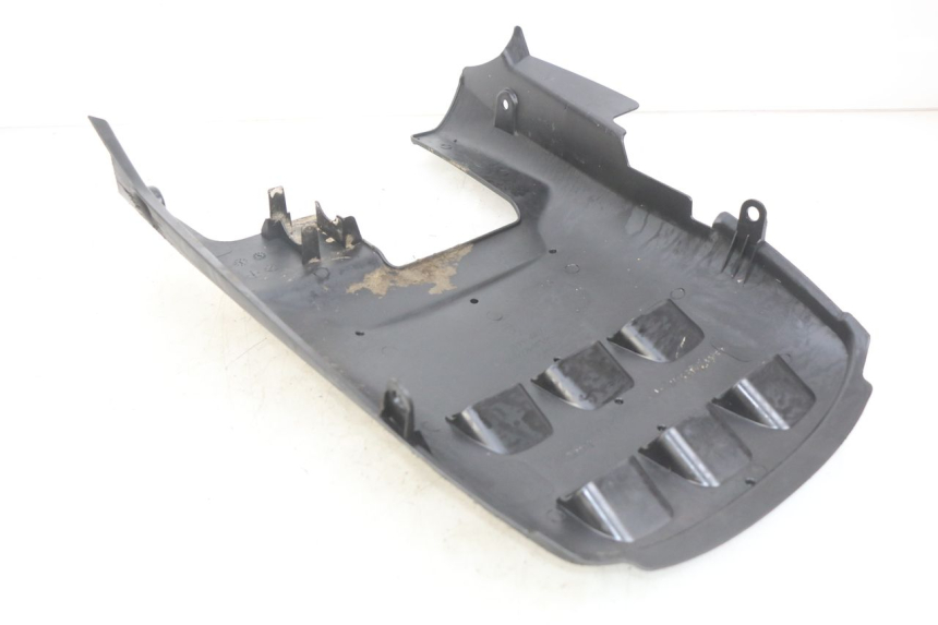 photo de BAS DE CAISSE KYMCO AGILITY 16+ 4T 50 (2018 - 2023) - Zoom état d’usage