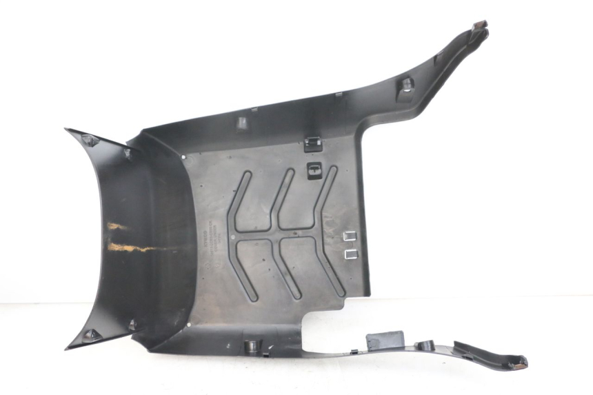 photo de BAS DE CAISSE KYMCO AGILITY 4T 50 (2018 - 2022) - Gros plan technique