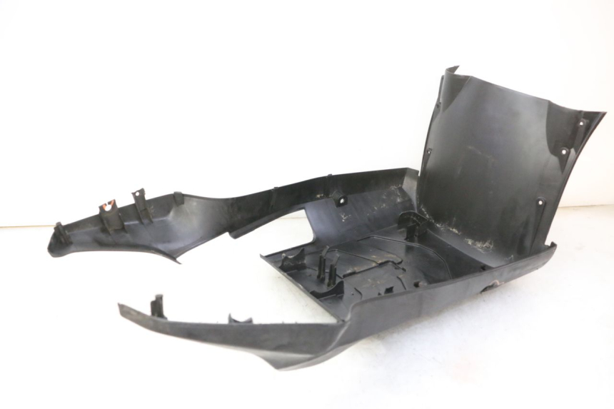 photo de BAS DE CAISSE KYMCO AGILITY NAKED RENOUVO 2T 50 (2011 - 2018) - Points de fixation