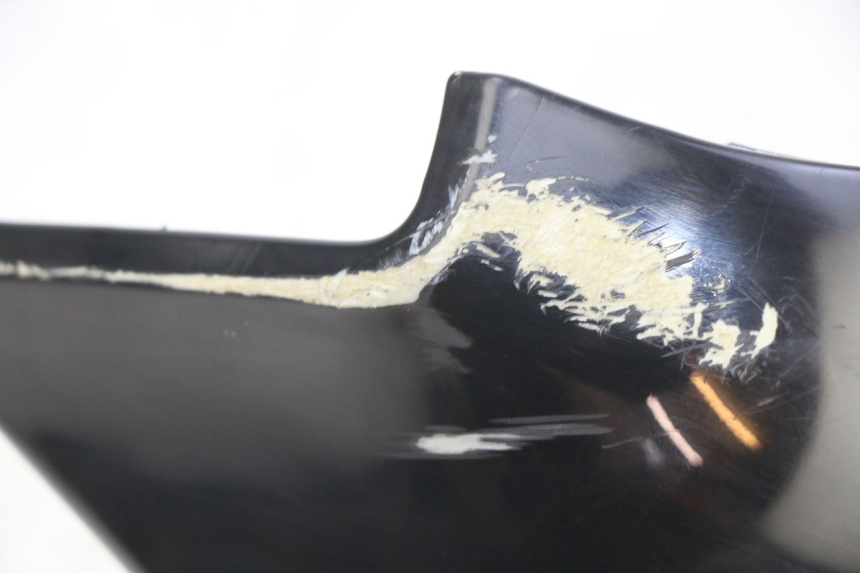 photo de BAS DE CAISSE ARRIERE DROIT KYMCO AGILITY 16+ 4T 50 (2018 - 2023) - Zoom état d’usage