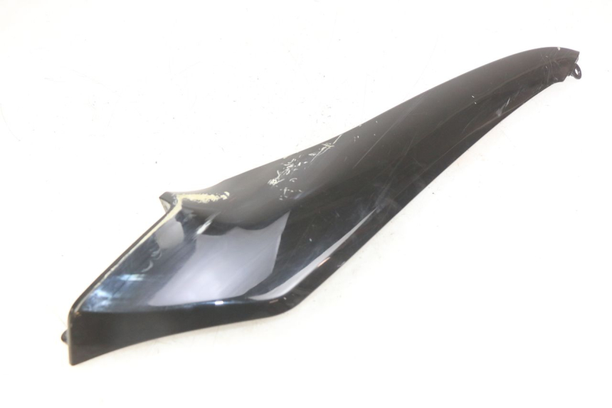 photo de BAS DE CAISSE ARRIERE DROIT KYMCO AGILITY 16+ 4T 50 (2018 - 2023) - Autre angle de vue