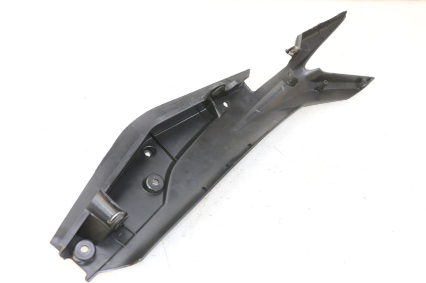 photo de BAS DE CAISSE ARRIERE DROIT STAHO FH 50 (2018 - 2019) - Zoom état d’usage