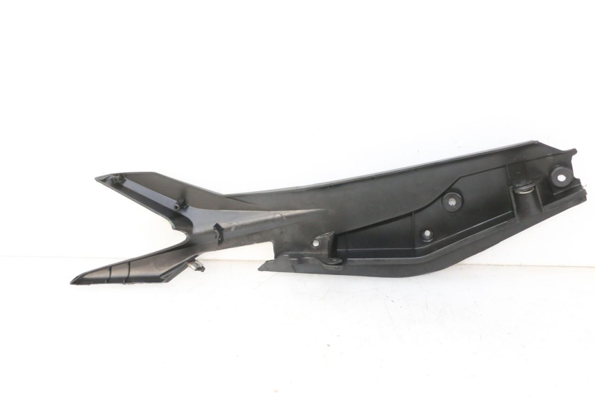 photo de BAS DE CAISSE ARRIERE DROIT STAHO FH 50 (2018 - 2019) - Points de fixation