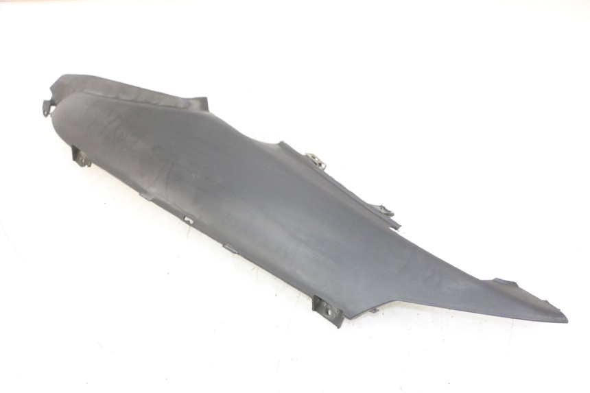 photo de BAS DE CAISSE ARRIERE DROIT GILERA NEXUS 300 (2008 - 2013) - Autre angle de vue