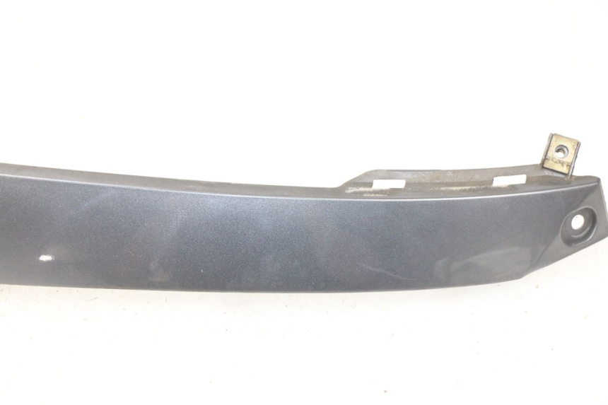 photo de BAS DE CAISSE ARRIERE DROIT KYMCO LIKE 4T 50 (2009 - 2018) - État de surface