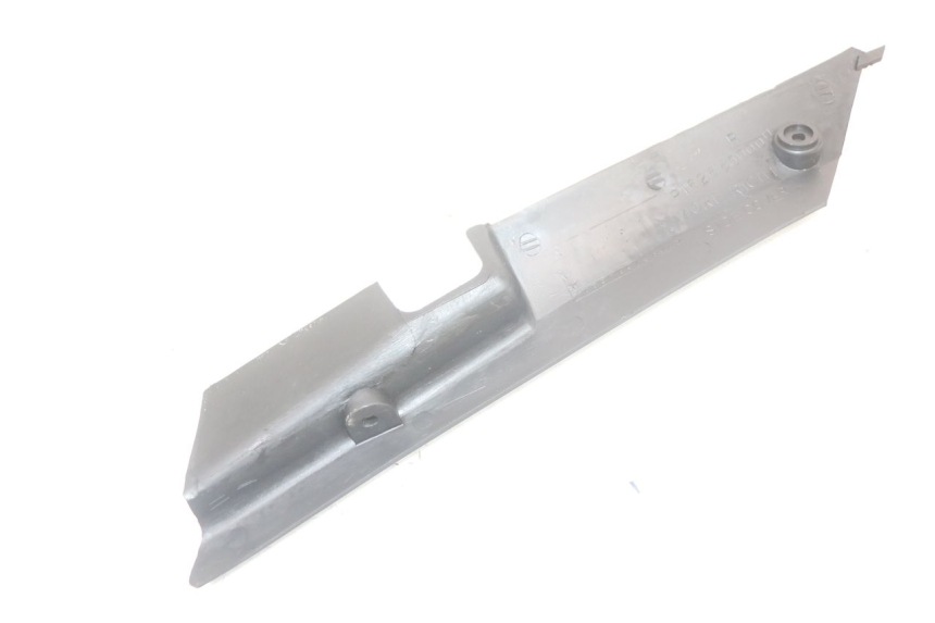 photo de BAS DE CAISSE ARRIERE DROIT MASH LEGEND'R 4T 50 (2021 - 2025) - Gros plan technique