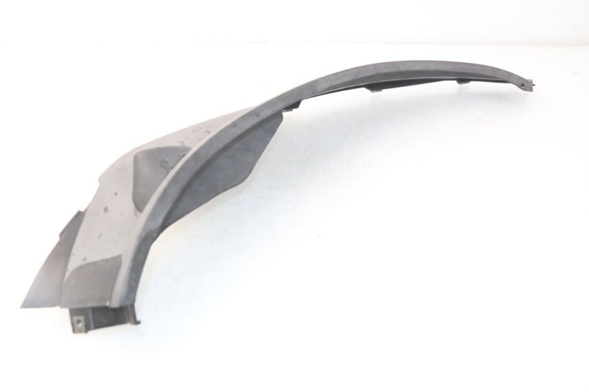 photo de BAS DE CAISSE ARRIERE DROIT PIAGGIO MP3 LT 400 (2007 - 2012) - Gros plan technique