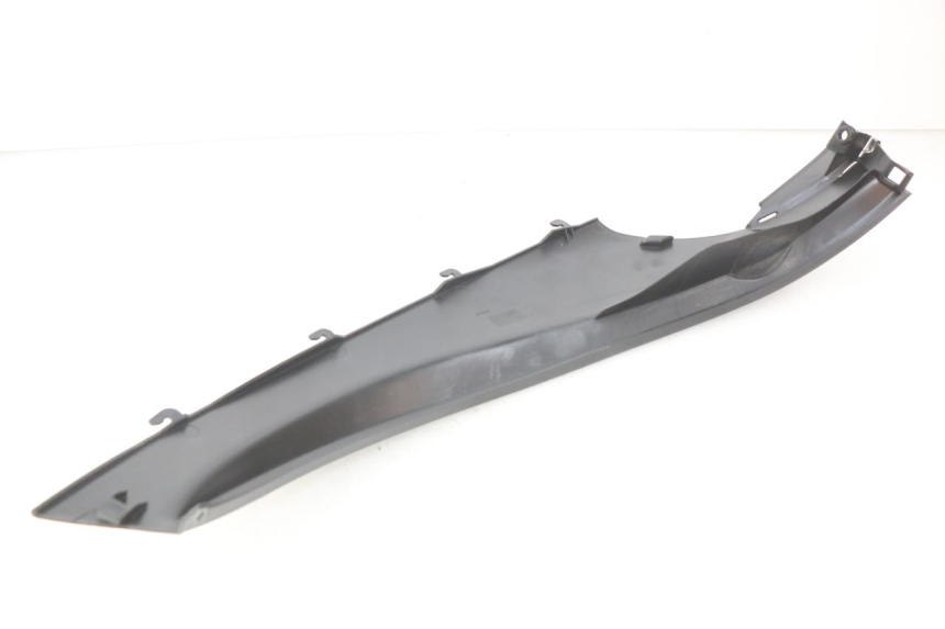 photo de BAS DE CAISSE ARRIERE DROIT PIAGGIO MP3 500 (2011 - 2015) - Détail de la pièce