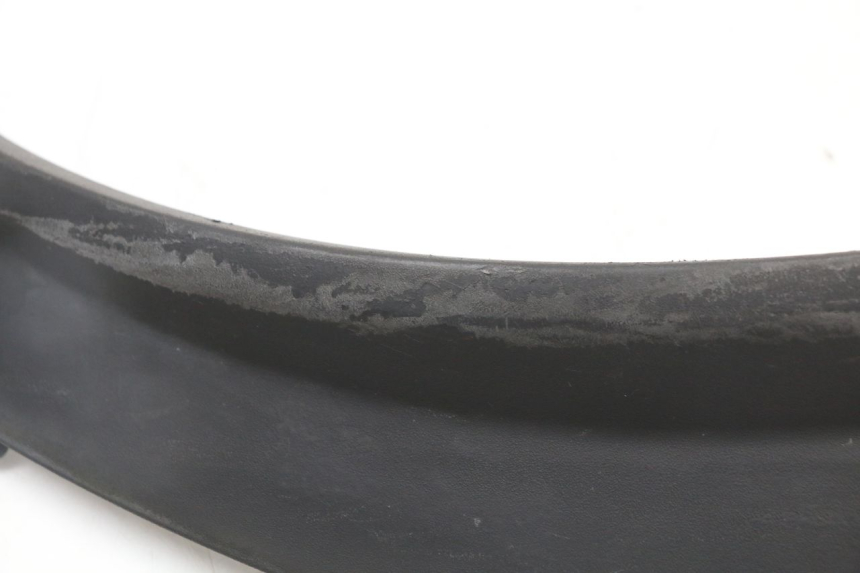 photo de BAS DE CAISSE ARRIERE DROIT PIAGGIO MP3 125 (2006 - 2014) - État de surface