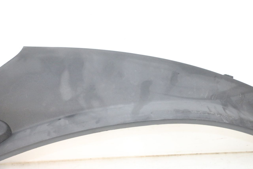 photo de BAS DE CAISSE ARRIERE DROIT PIAGGIO MP3 RL 250 (2006 - 2010) - Marquages et références