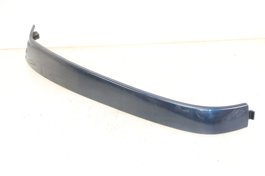 photo de BAS DE CAISSE ARRIERE DROIT PIAGGIO VESPA LX 150 (2005 - 2013) - Points de fixation