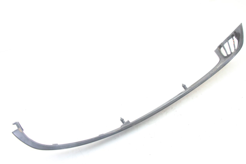 photo de BAS DE CAISSE ARRIERE DROIT PIAGGIO VESPA LX 2T 50 (2005 - 2013) - Marquages et références