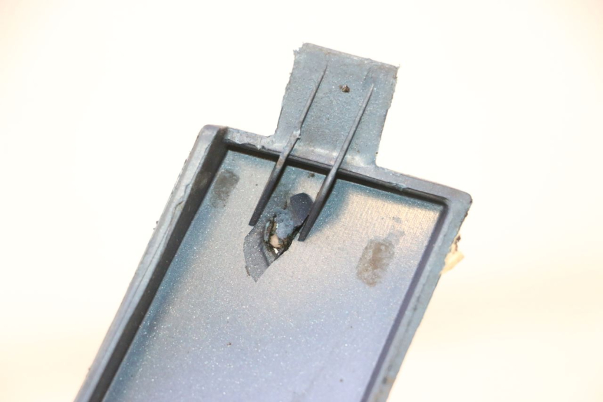photo de BAS DE CAISSE ARRIERE DROIT PIAGGIO VESPA LX 2T 50 (2005 - 2013) - Zoom état d’usage