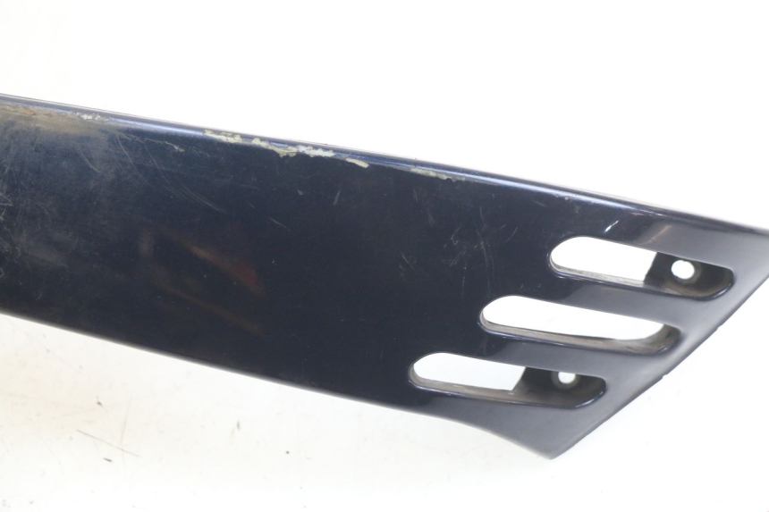 photo de BAS DE CAISSE ARRIERE DROIT PIAGGIO VESPA LXV 125 (2006 - 2009) - Zoom état d’usage