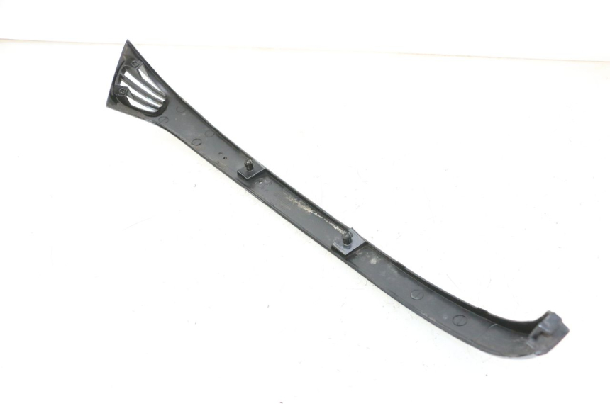 photo de BAS DE CAISSE ARRIERE DROIT PIAGGIO VESPA S 2T 50 (2007 - 2014) - Points de fixation