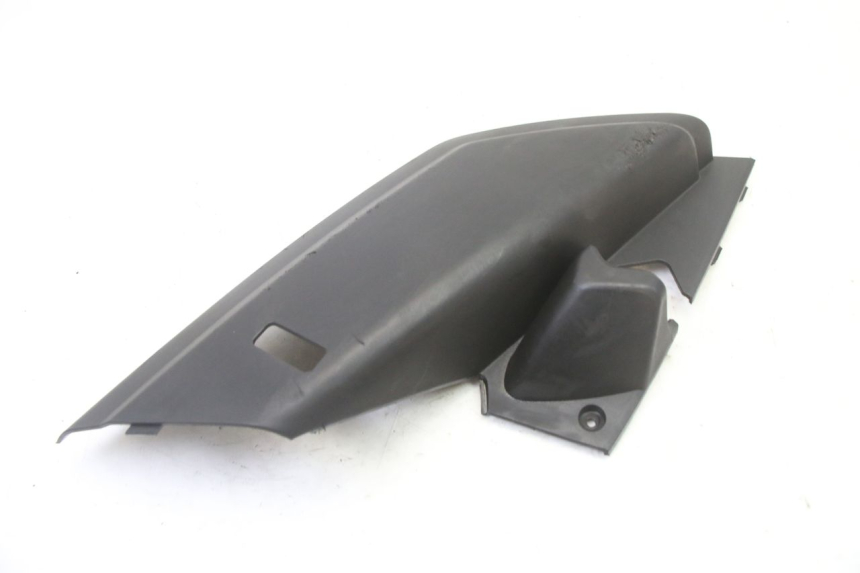 photo de BAS DE CAISSE ARRIERE DROIT YAMAHA XMAX X-MAX 125 (2006 - 2009) - Zoom état d’usage