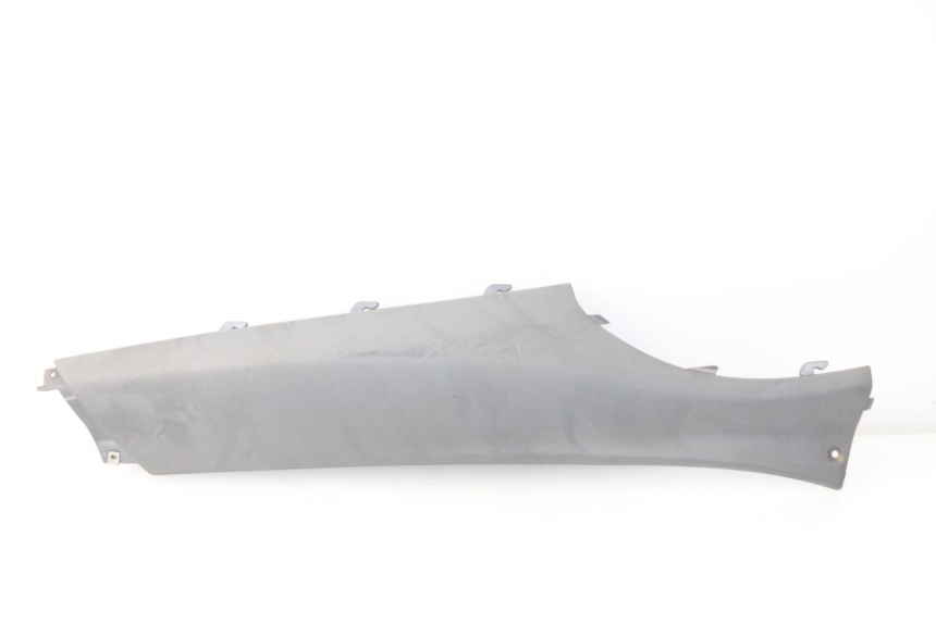 photo de BAS DE CAISSE ARRIERE DROIT PIAGGIO X9 125 (2000 - 2003) - Vue principale