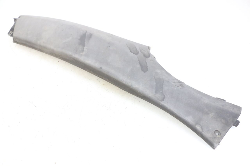 photo de BAS DE CAISSE ARRIERE DROIT PIAGGIO X9 125 (2000 - 2003) - Zoom état d’usage