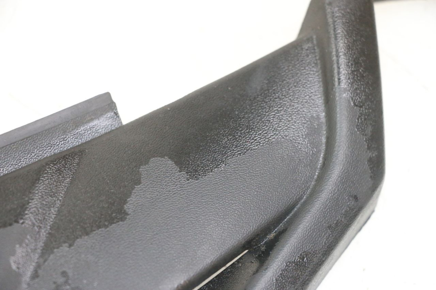 photo de BAS DE CAISSE ARRIERE DROIT YAMAHA YP X-MAX XMAX 400 (2014 - 2017) - Autre angle de vue