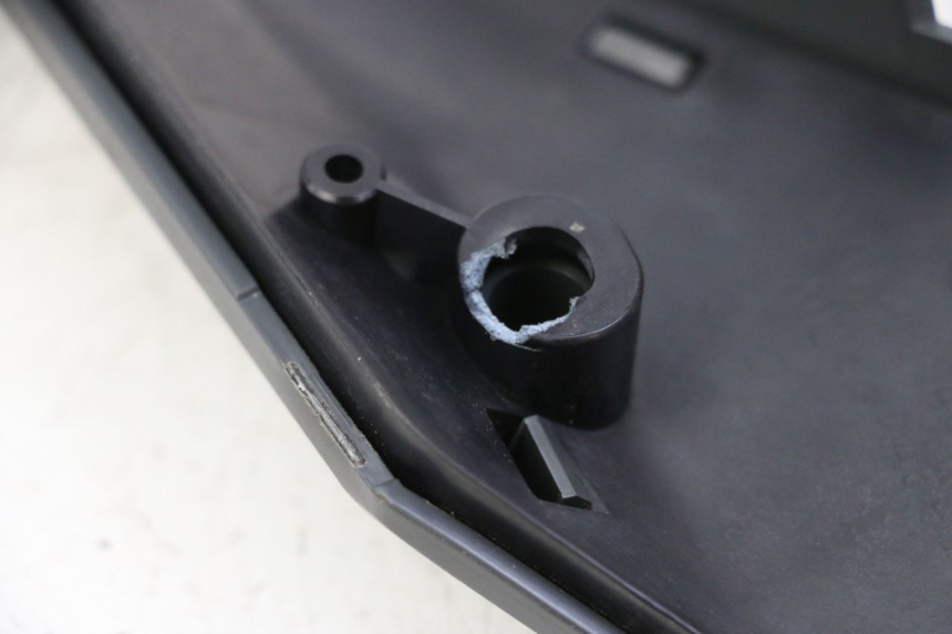 photo de BAS DE CAISSE ARRIERE DROIT SEGWAY NINEBOT ZT3 PRO 1 - Gros plan technique