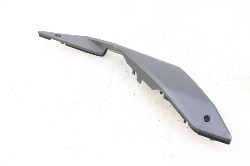 photo de BAS DE CAISSE ARRIERE DROIT SEGWAY NINEBOT ZT3 PRO 1 - Points de fixation