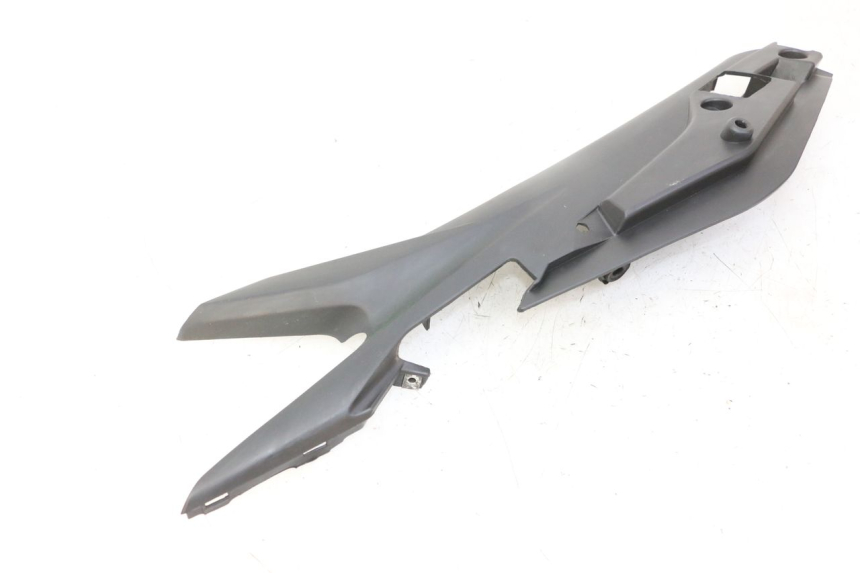 photo de BAS DE CAISSE ARRIERE GAUCHE STAHO FH 50 (2018 - 2019) - Gros plan technique