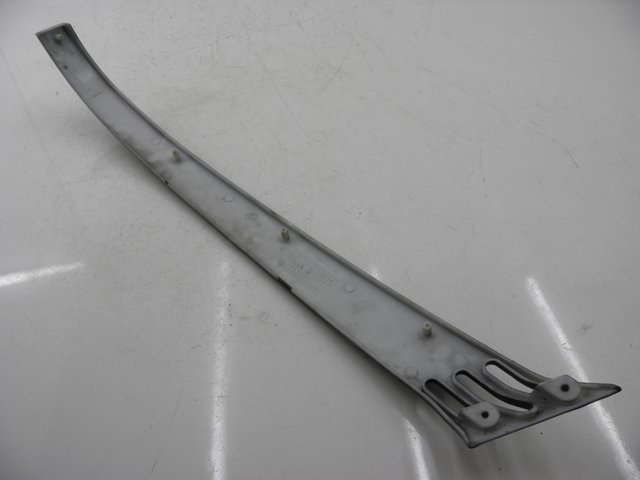 photo de BAS DE CAISSE ARRIERE GAUCHE GOWINN DOLCE VITA 50 (2007 - 2013) - Zoom état d’usage