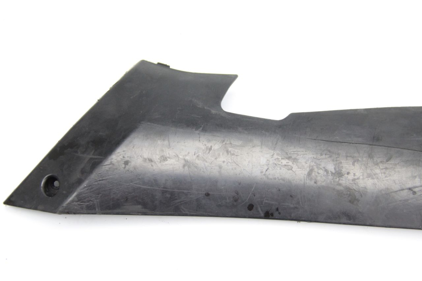 photo de BAS DE CAISSE ARRIERE GAUCHE PEUGEOT KISBEE 4T 50 (2010 - 2017) - Zoom état d’usage