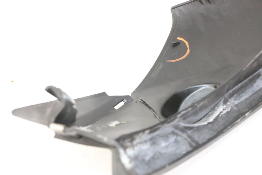 photo de BAS DE CAISSE ARRIERE GAUCHE PIAGGIO MP3 LT 300 (2010 - 2016) - Détail de la pièce