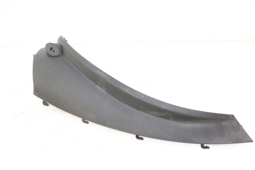 photo de BAS DE CAISSE ARRIERE GAUCHE PIAGGIO MP3 LT 300 (2010 - 2016) - Points de fixation