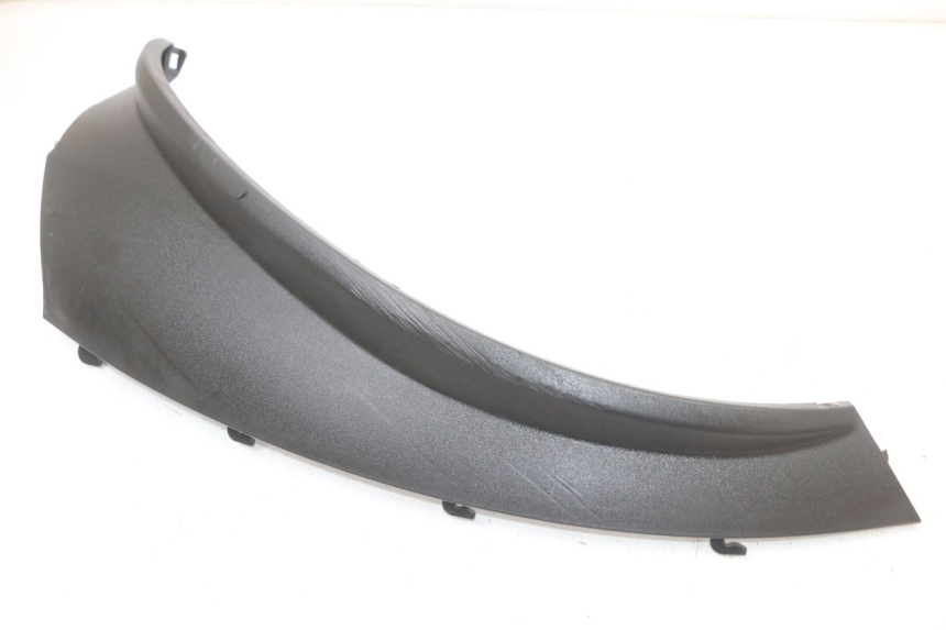 photo de BAS DE CAISSE ARRIERE GAUCHE PIAGGIO MP3 125 (2006 - 2014) - Zoom état d’usage