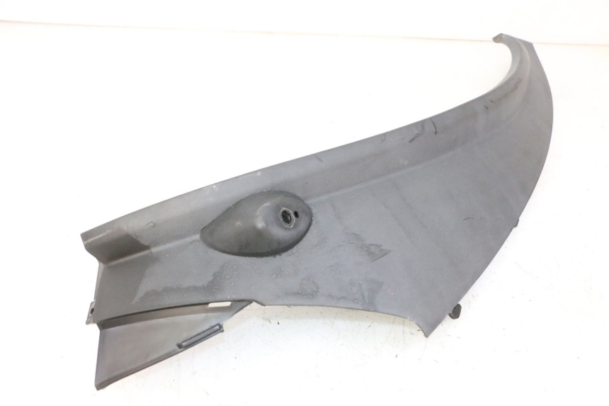 photo de BAS DE CAISSE ARRIERE GAUCHE PIAGGIO MP3 RL 250 (2006 - 2010) - Points de fixation