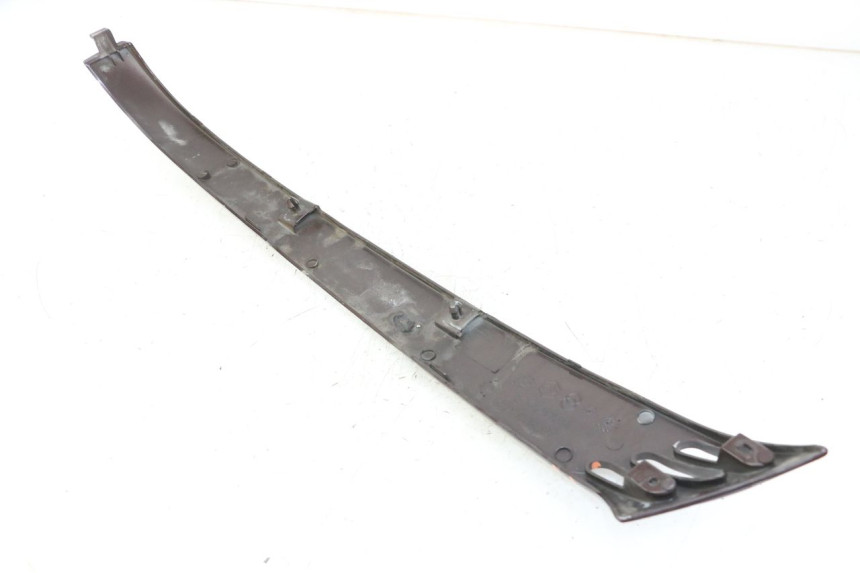 photo de BAS DE CAISSE ARRIERE GAUCHE PIAGGIO VESPA LX IE 125 (2010 - 2012) - Autre angle de vue