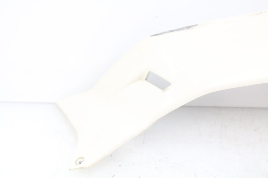 photo de BAS DE CAISSE ARRIERE GAUCHE PIAGGIO VESPA GTS IGET ABS 125 (2017 - 2023) - Détails caractéristiques