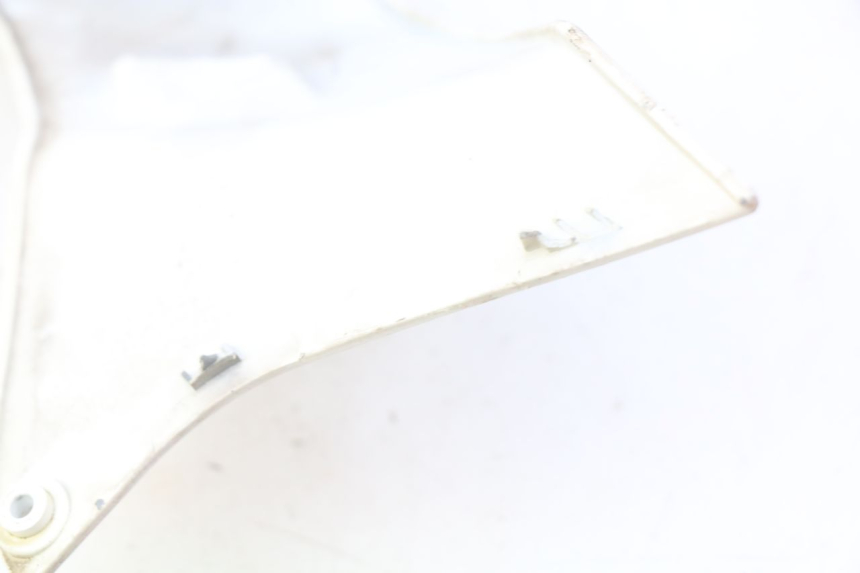 photo de BAS DE CAISSE ARRIERE GAUCHE PIAGGIO VESPA GTS IGET ABS 125 (2017 - 2023) - Zoom état d’usage