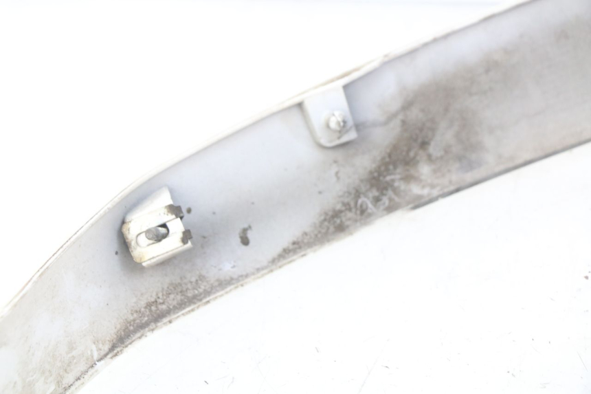 photo de BAS DE CAISSE ARRIERE GAUCHE PIAGGIO VESPA GTS IGET ABS 125 (2017 - 2023) - Gros plan technique