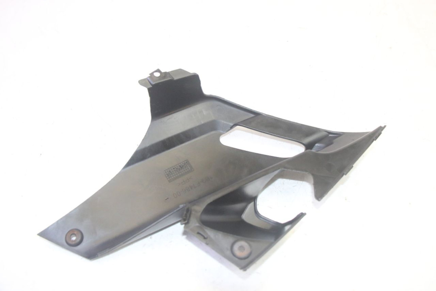 photo de BAS DE CAISSE ARRIERE GAUCHE YAMAHA XMAX X-MAX 125 (2006 - 2009) - Vue d’ensemble