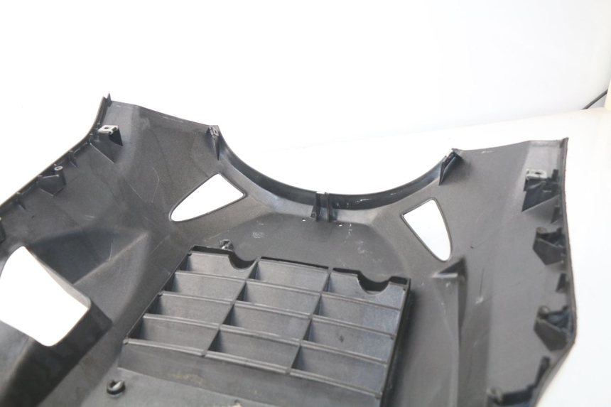 photo de BAS DE CAISSE APRILIA ATLANTIC 125 (2003 - 2009) - Détail de la pièce