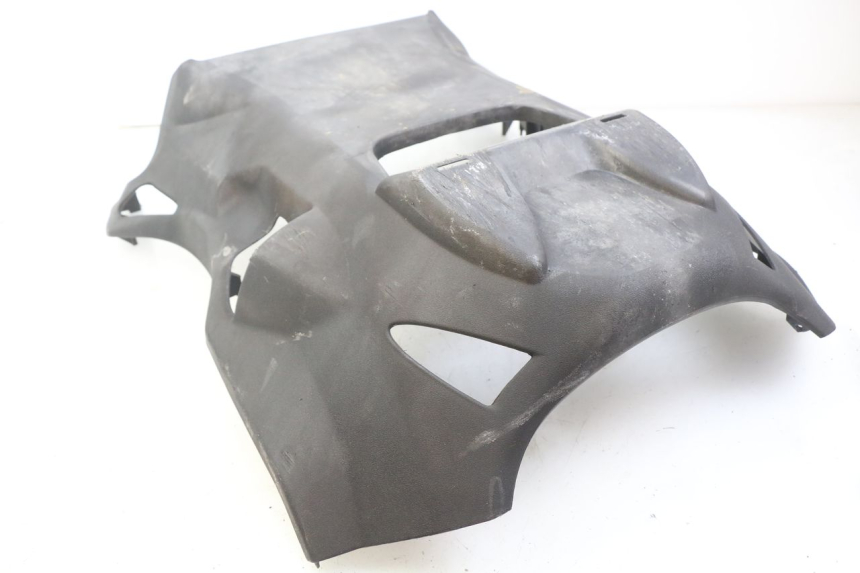 photo de BAS DE CAISSE APRILIA ATLANTIC 500 (2002 - 2003) - Détail de la pièce