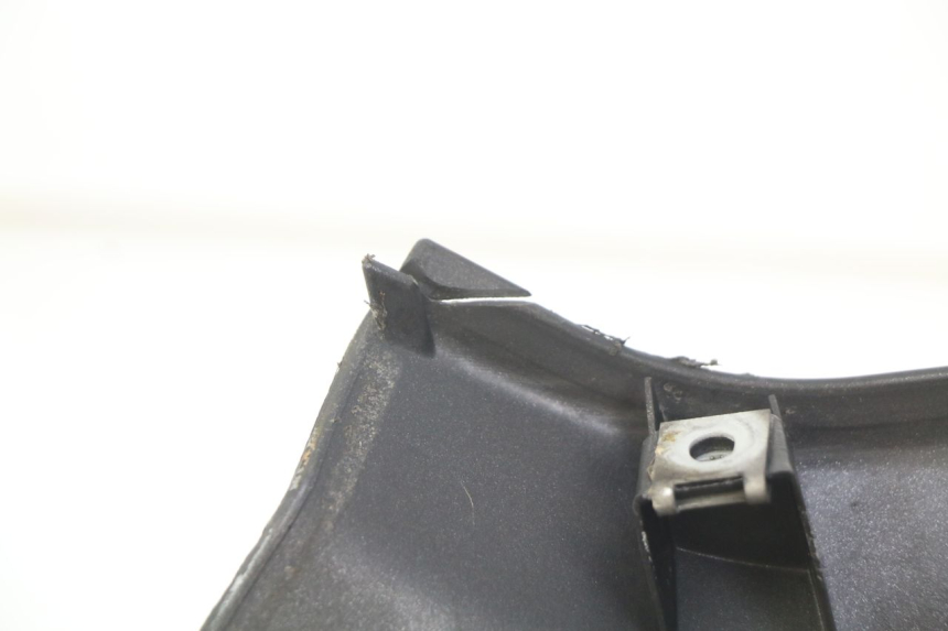 photo de BAS DE CAISSE APRILIA ATLANTIC 500 (2002 - 2003) - Gros plan technique