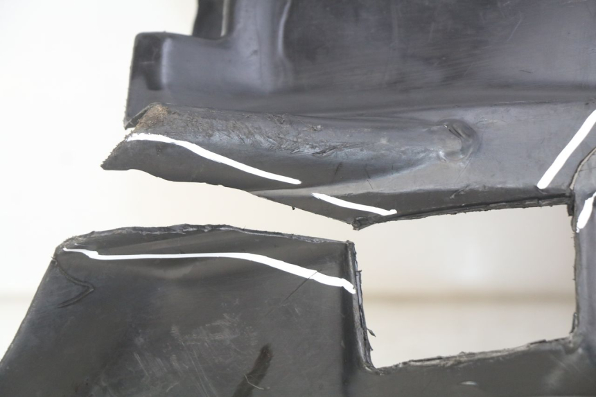 photo de BAS DE CAISSE MBK BOOSTER SPIRIT 50 (1999 - 2003) - Détails caractéristiques